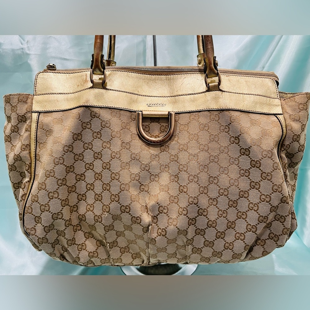 GUCCI - Abbey D-Ring - Khaki Signature Canvas & Gold tone XL Shoulder Bag